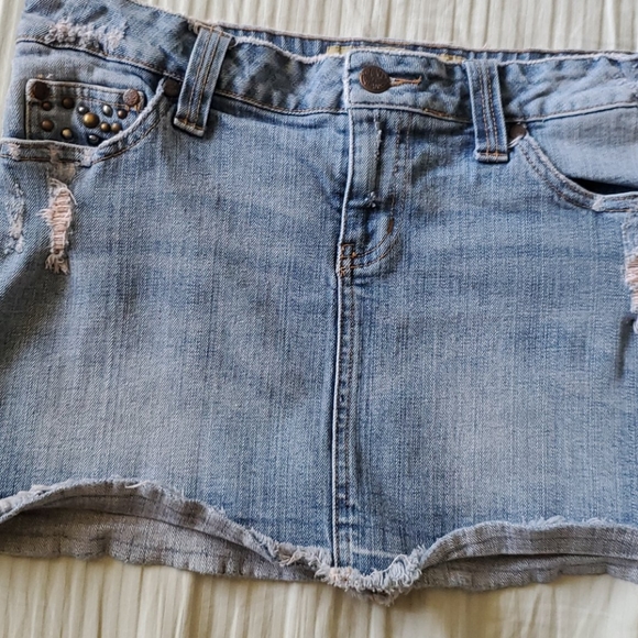 Skirt - Picture 1 of 2